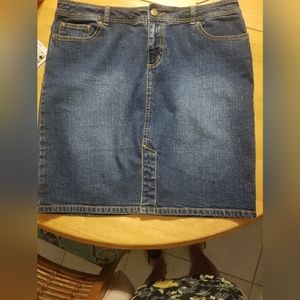 Lilly Pullitzer denim skirt